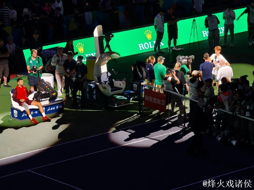 上海赛德约科维奇辛纳赢开门红 卢布列夫爆冷出局